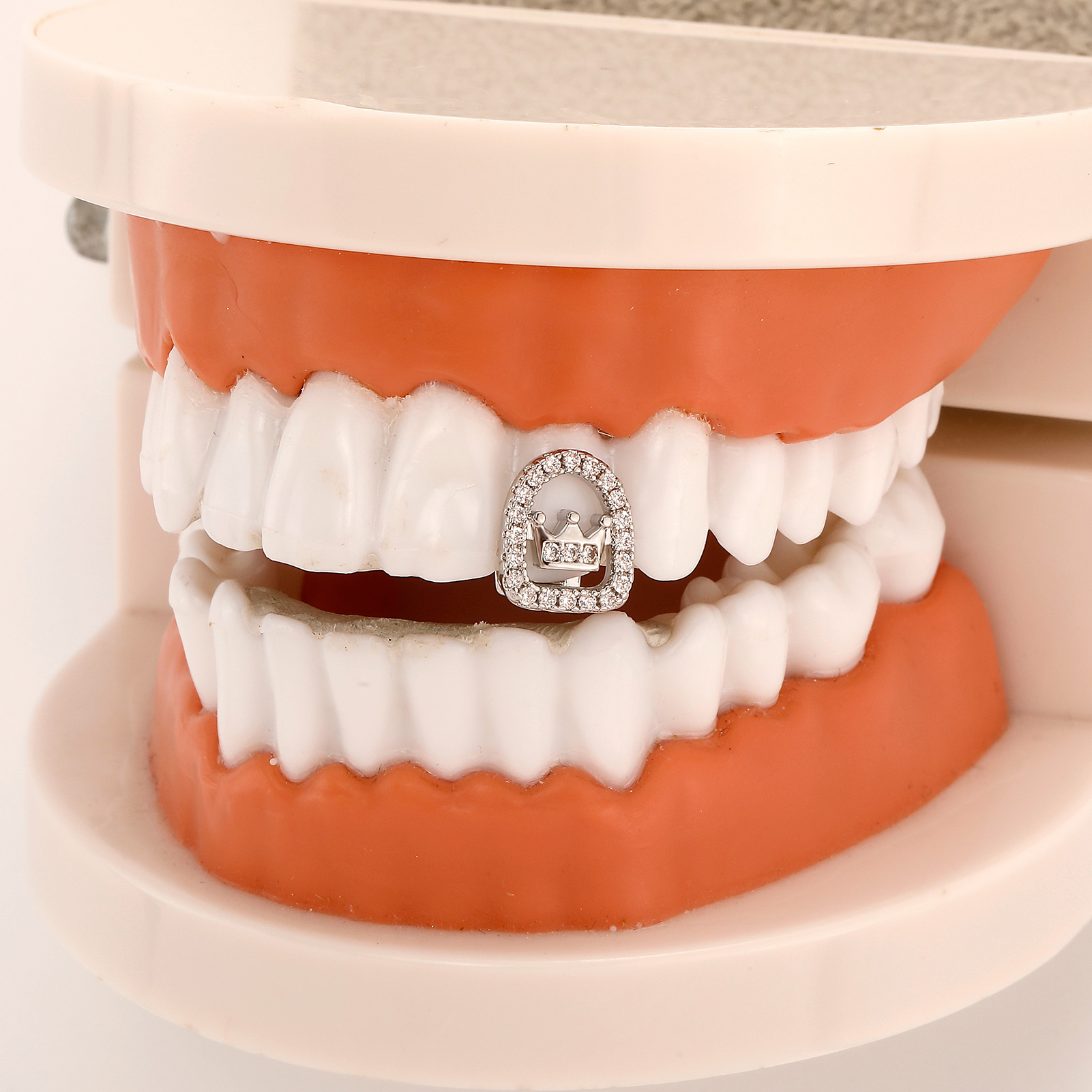 TOPGRILLZ Iced Out Singolo Pie - Body Jewelry Men recensione e prezzo