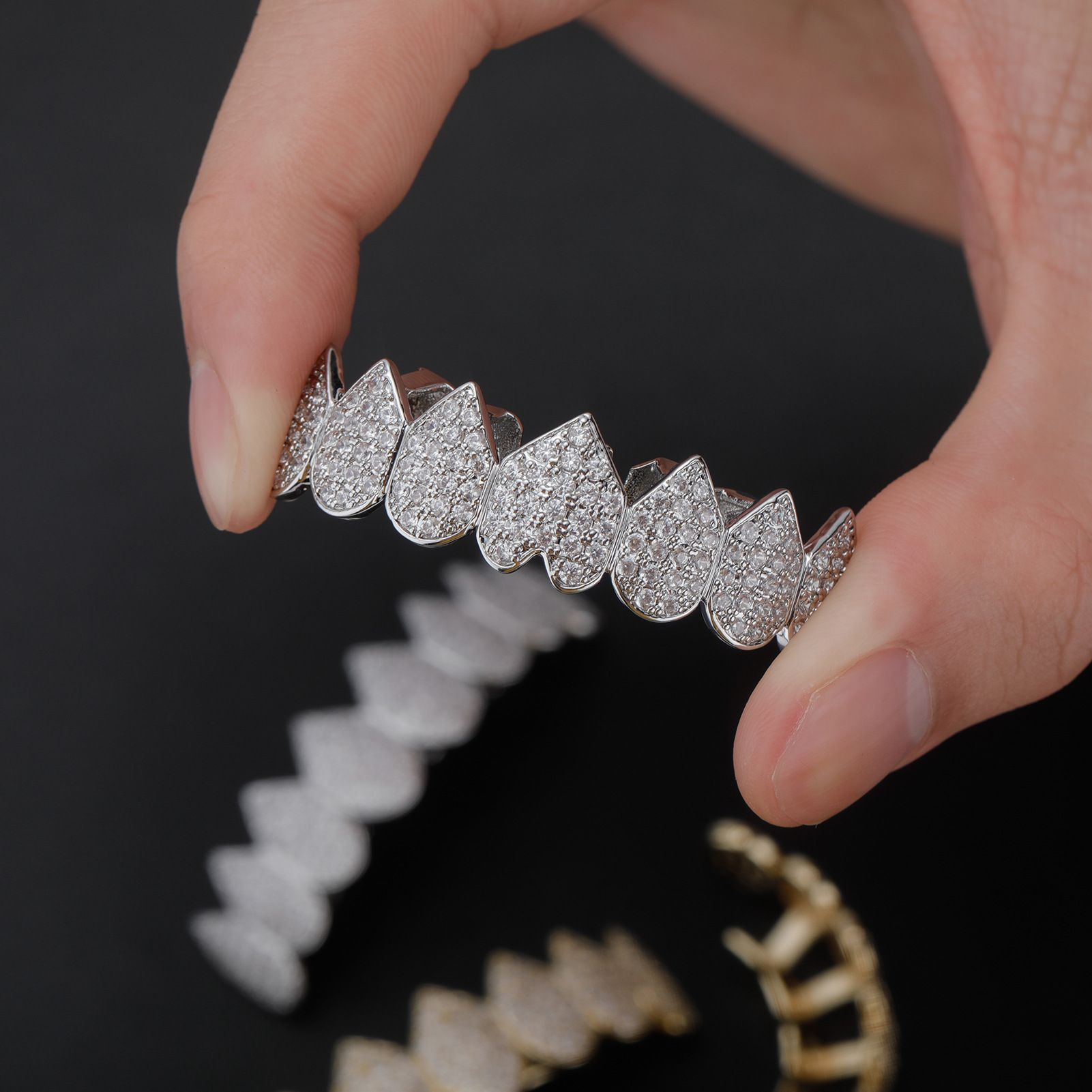 RACHELZ Hip Hop 8/8 Iced Out C - Body Jewelry Men recensione e prezzo