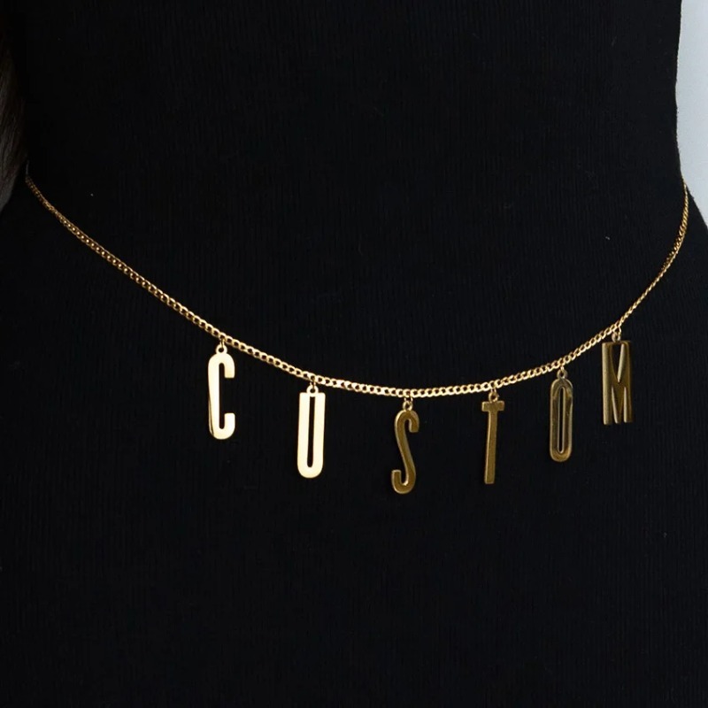 Catena in vita con nome person - Body Jewelry Names recensione e prezzo