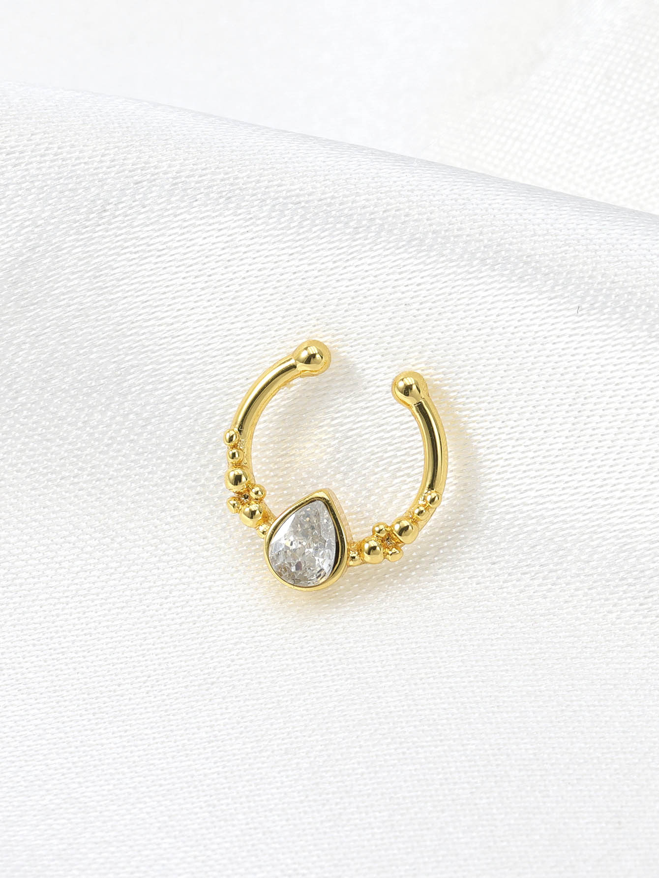 Anello al naso falso con gocci - Body Jewelry Septum recensione e prezzo
