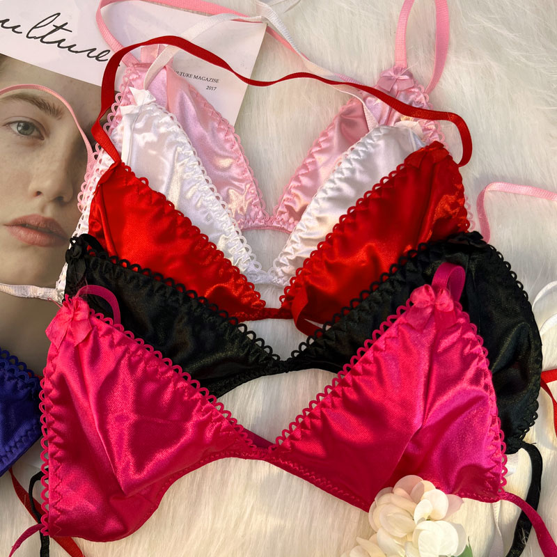Set di reggiseno a triangolo e - Body Jewelry Names recensione e prezzo